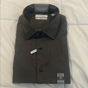 Calvin Klein Men's Carbon Dress Shirt